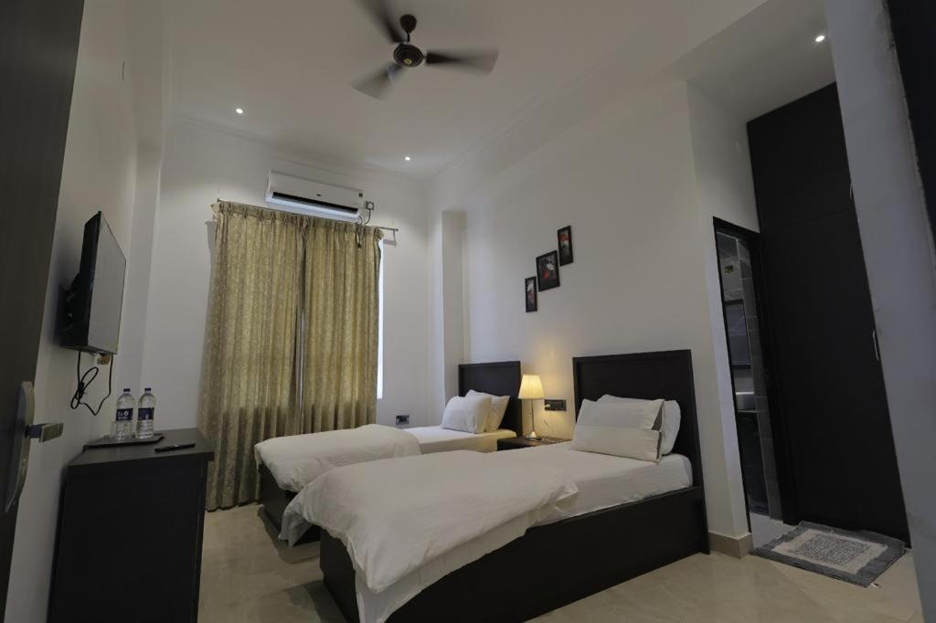 The White Lotus Hotel คยา ภายนอก รูปภาพ